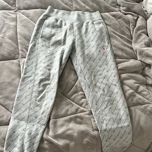 Champion Meduim sweatpants